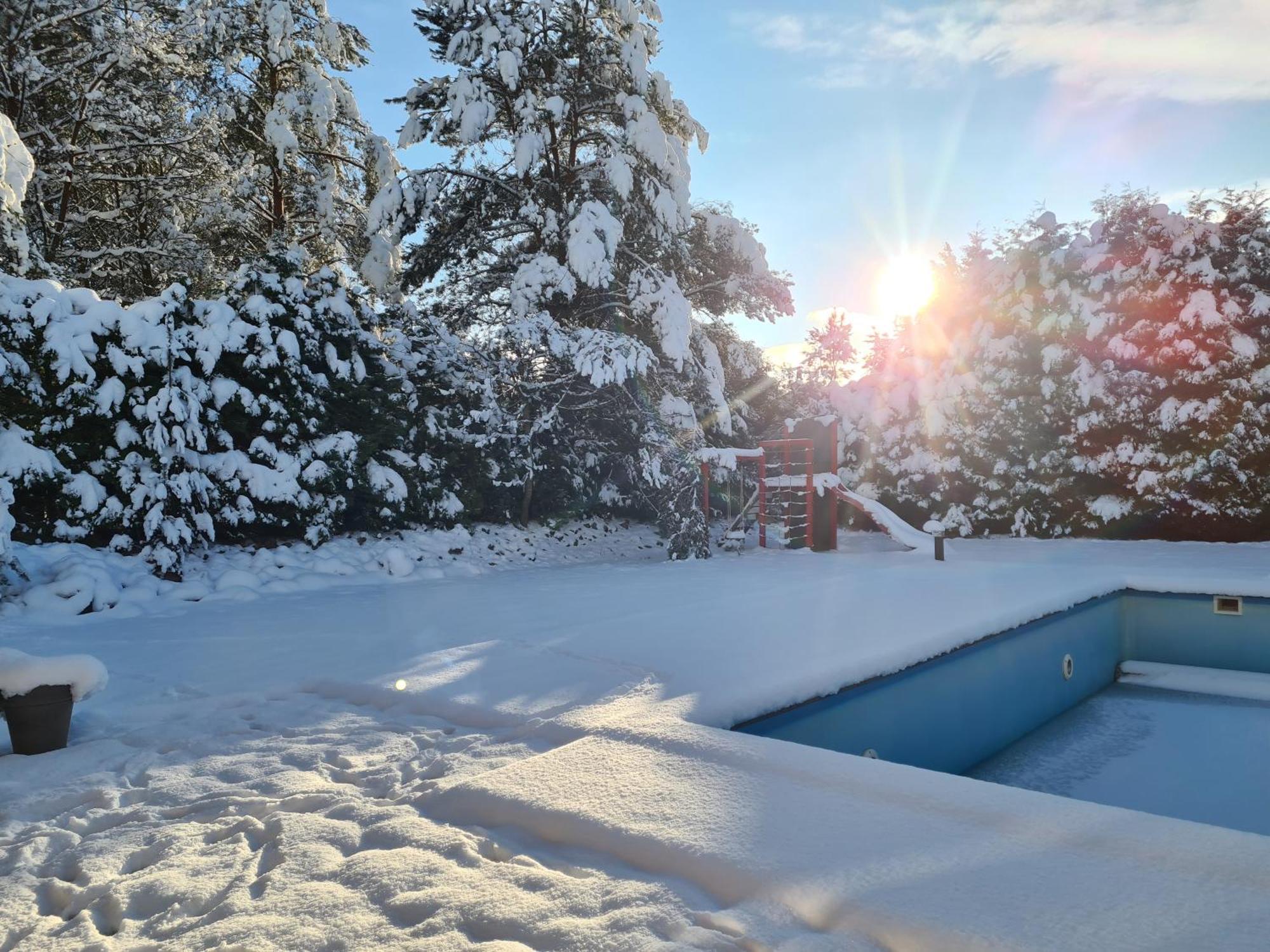 Wigwam Dom Z Basenem Na Kaszubach Villa Sulęczyno Exteriör bild